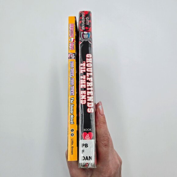 Monster High Books Boo York Boo York And Goulfriends To The End Soft Cover Paran - Picture 13 of 16